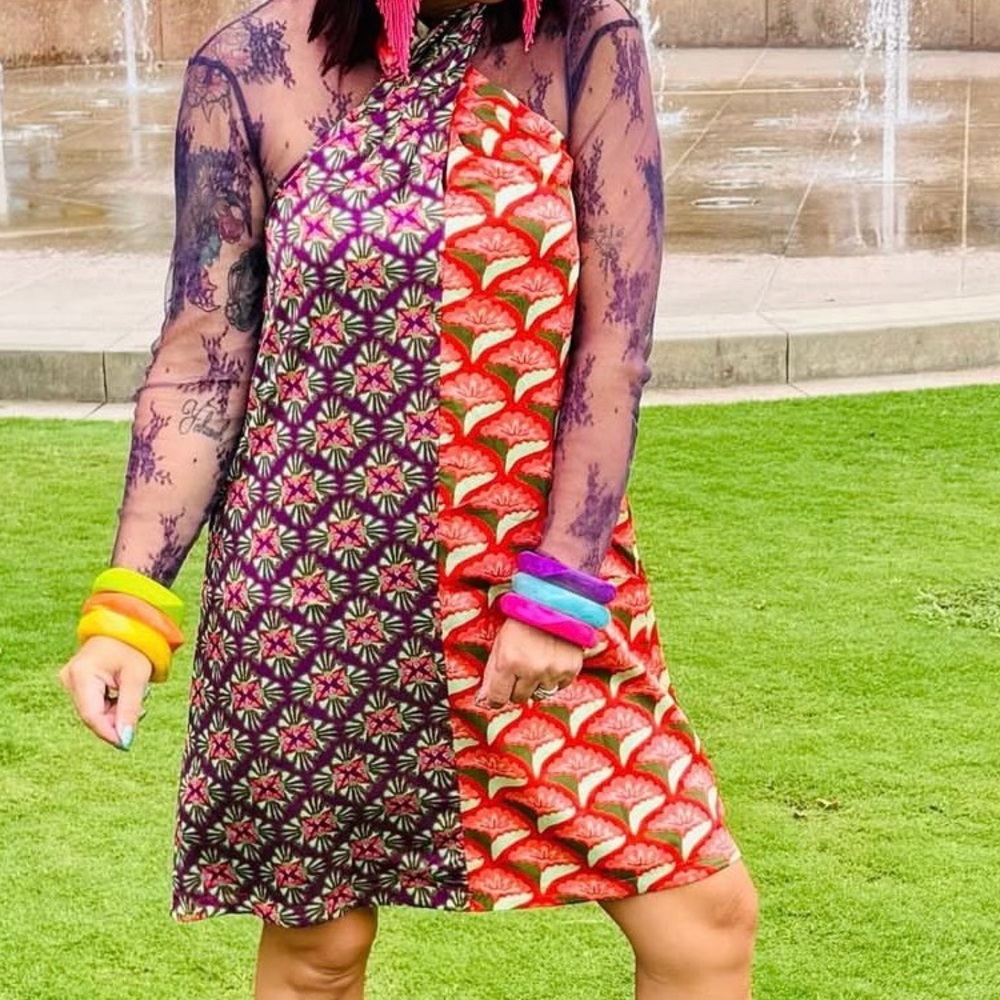 Woman-owned hand drawn Lane Split Tie Cross Dress - Picture 6 of 11